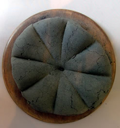 Forma di pane carbonizzata, ritrovata a Pompei